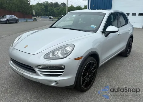 2012 Porsche Cayenne z USA, uszkodzony, nr VIN WP1AA2A23CLA09161
